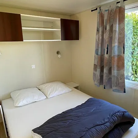 Mobil-home Cosy Avec Terrasse Pour 4 Pers. - Api-1-52-1702 Campingplatz